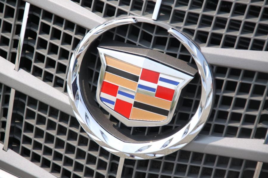  Cadillac CTS Sport Wagon 2010 года  (фото 49 из 53)